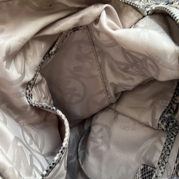 Michael Kors Purse - Picture 5 of 13